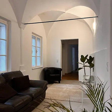 Apartment Xxxxxxx *
