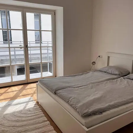 Apartment Xxxxxxx *
