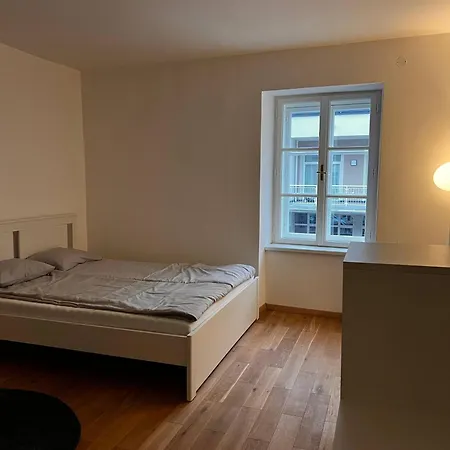 Xxxxxxx Apartment *